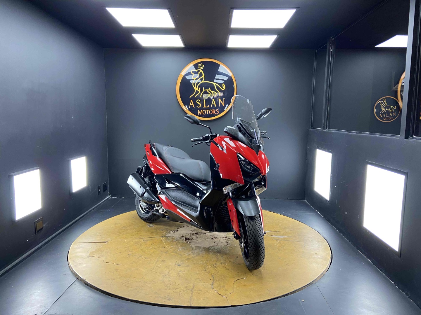 YAMAHA XMAX 250 ABS - 2023/2023
