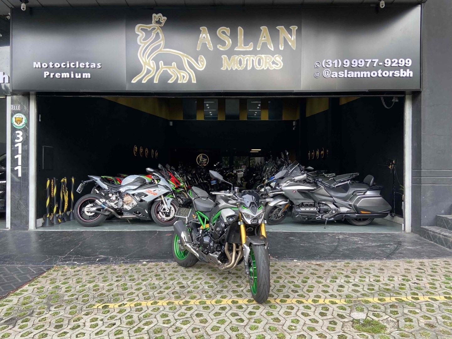 KAWASAKI Z 900 R EDITION - 2025/2026